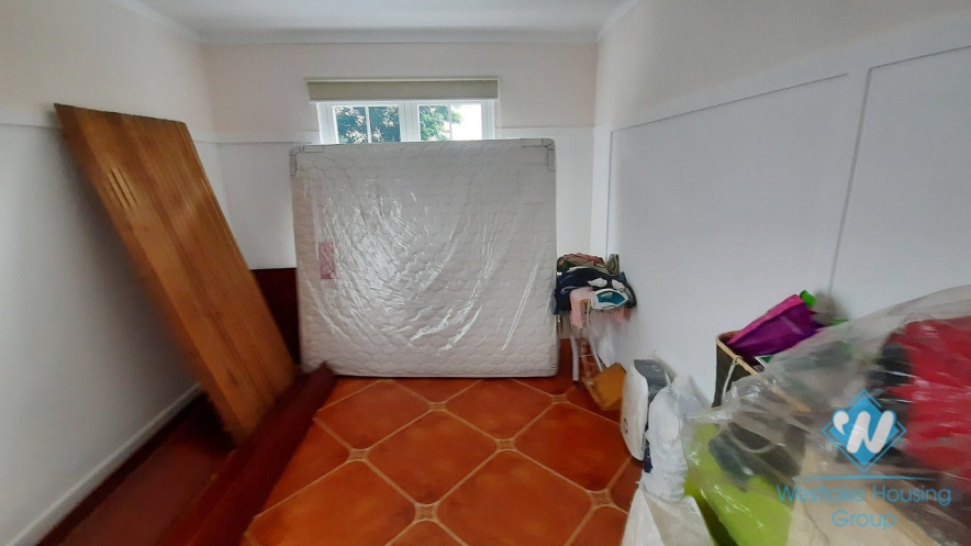 Low-rise three-bedroom house for rent near French International School. Ngoc Thuy, Long Bien